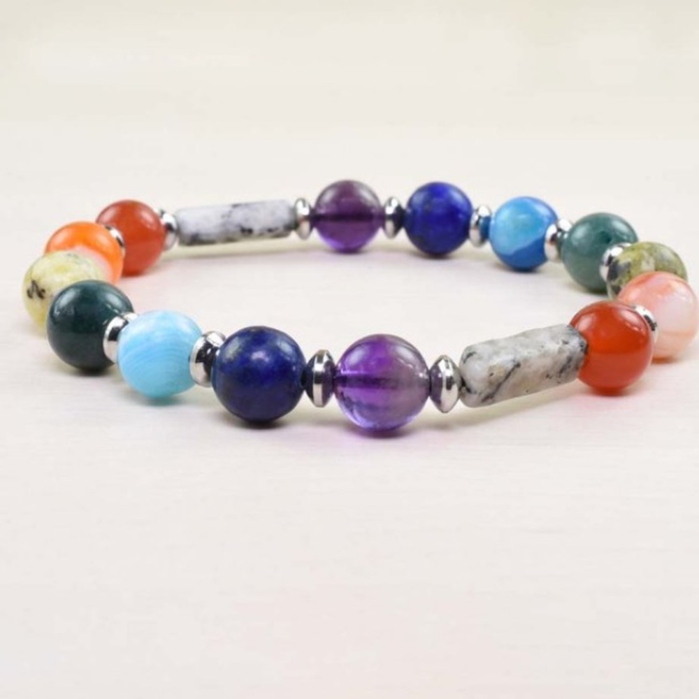 NWT  CHAKRA Quartz stretch bracelet - with guide